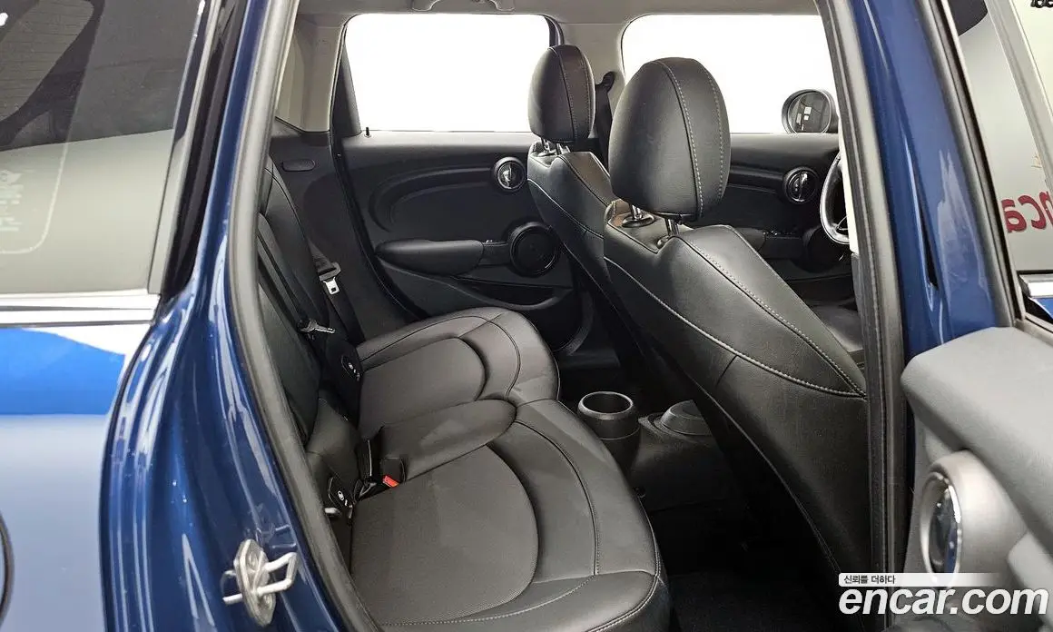 Mini Cooper 2017 1.5 автомат (гидро), фото 12 Mini Cooper 2017 1.5 автомат (гидро), фото 12