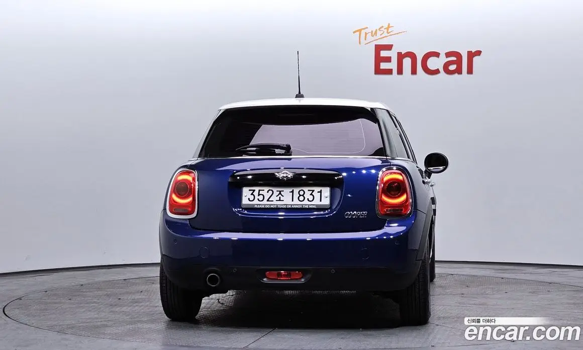 Mini Cooper 2017 1.5 автомат (гидро), фото 4 Mini Cooper 2017 1.5 автомат (гидро), фото 4