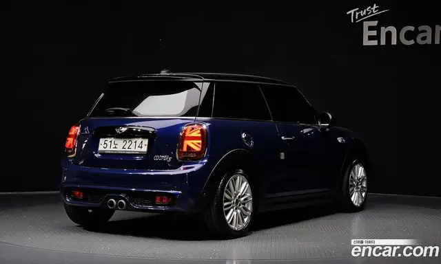 Mini Cooper 2017 2.0 автомат (гидро), миниатюра 2
