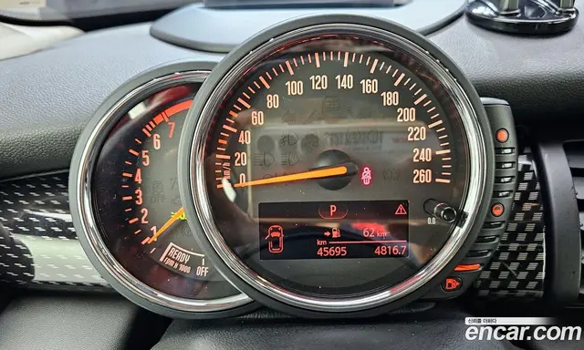 Mini Cooper 2017 2.0 автомат (гидро), миниатюра 8 Mini Cooper 2017 2.0 автомат (гидро), миниатюра 8