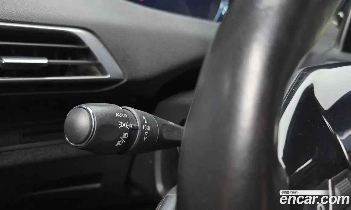 Peugeot 3008 2017 1.6 автомат (гидро), фото 17