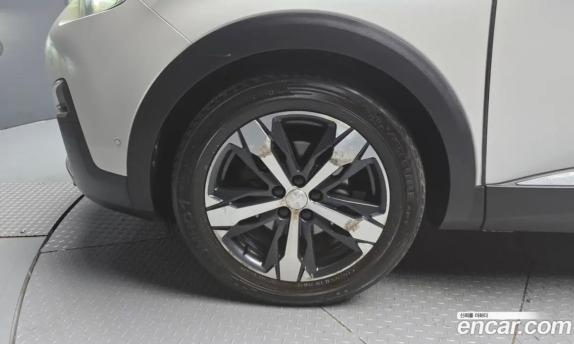 Peugeot 3008 2017 1.6 автомат (гидро), фото 5