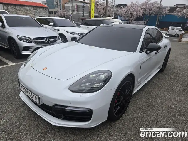 Porsche Panamera, 2020, 100 300 км