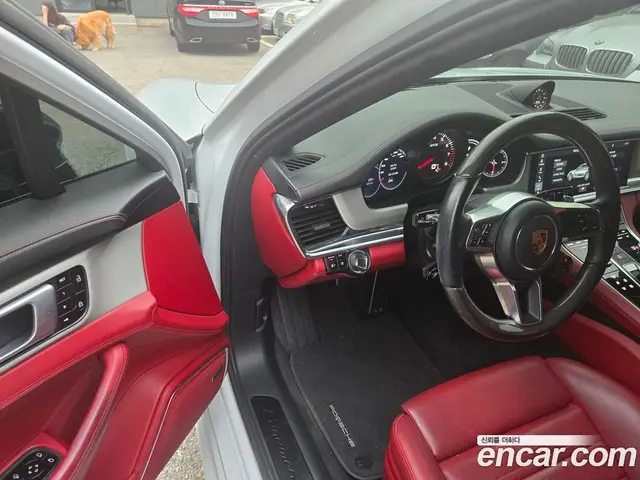 Porsche Panamera 2020 4.0 автомат (гидро), миниатюра 11
