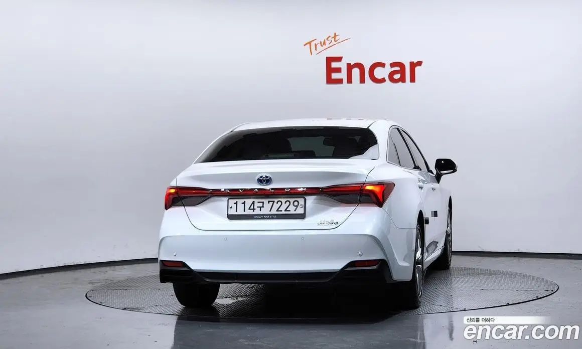 Toyota Avalon 2022 2.5 автомат (гидро), фото 4