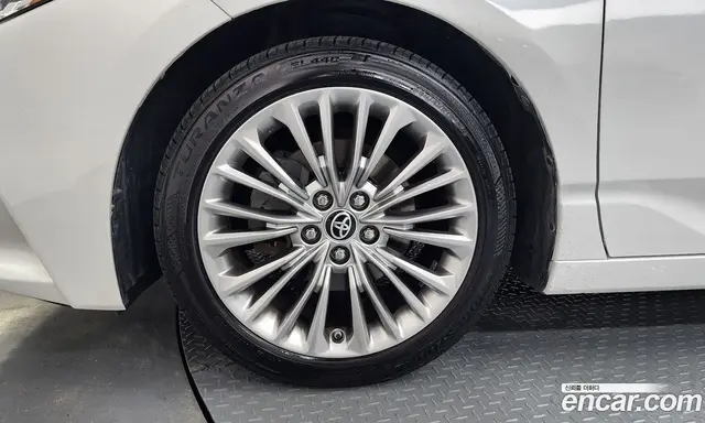 Toyota Avalon 2022 2.5 автомат (гидро), миниатюра 5