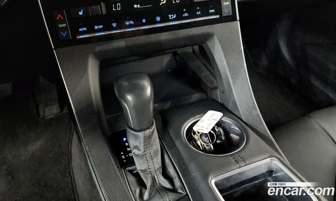 Toyota Avalon 2022 2.5 автомат (гидро), фото 9