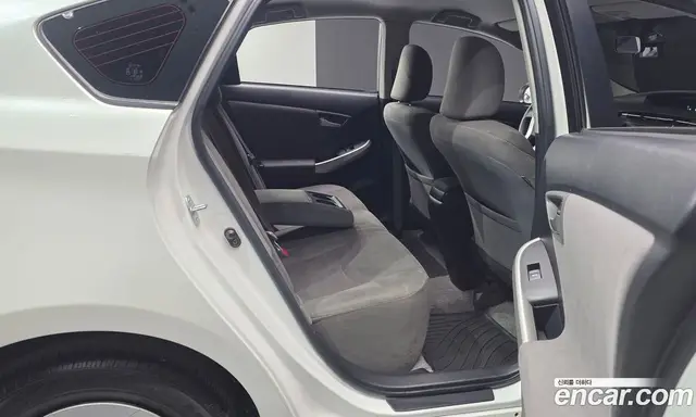 Toyota Prius 2015 1.8 автомат (гидро), миниатюра 12
