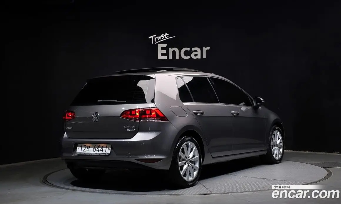 Volkswagen Golf 2015 2.0 автомат (гидро), фото 2 Volkswagen Golf 2015 2.0 автомат (гидро), фото 2
