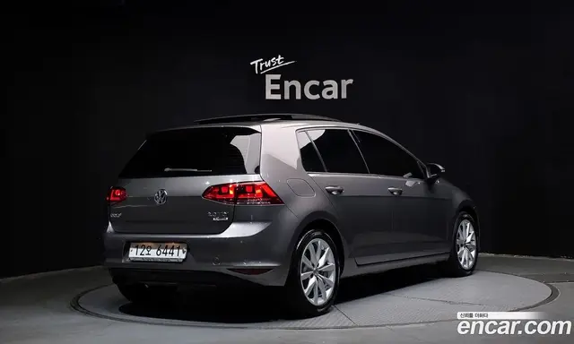 Volkswagen Golf 2015 2.0 автомат (гидро), миниатюра 2 Volkswagen Golf 2015 2.0 автомат (гидро), миниатюра 2