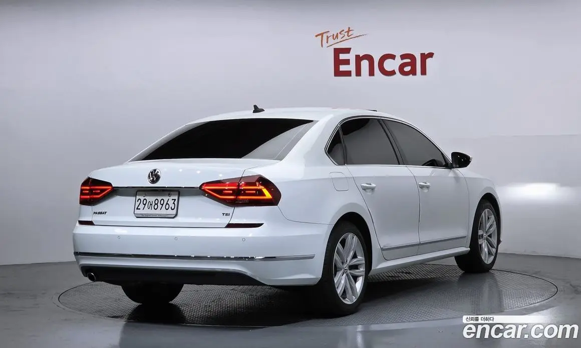 Volkswagen Passat 2018 2.0 автомат (гидро), фото 2 Volkswagen Passat 2018 2.0 автомат (гидро), фото 2