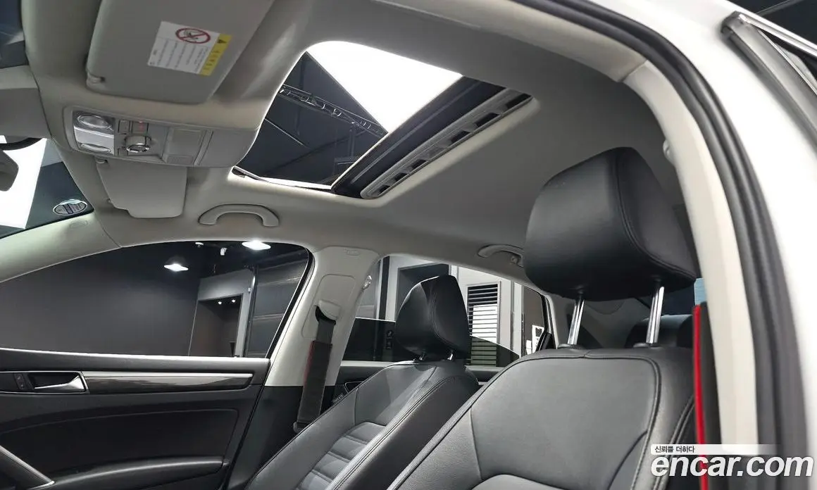 Volkswagen Passat 2018 2.0 автомат (гидро), фото 15 Volkswagen Passat 2018 2.0 автомат (гидро), фото 15