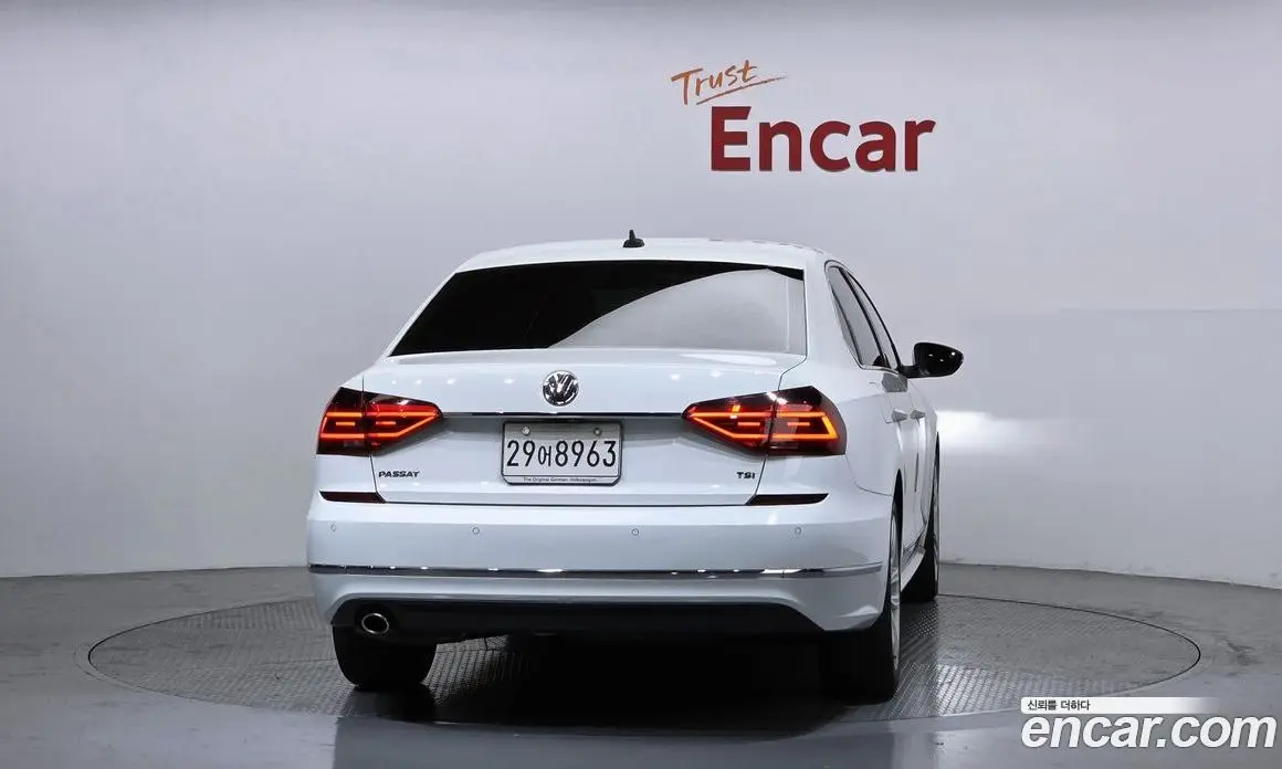 Volkswagen Passat 2018 2.0 автомат (гидро), фото 4 Volkswagen Passat 2018 2.0 автомат (гидро), фото 4