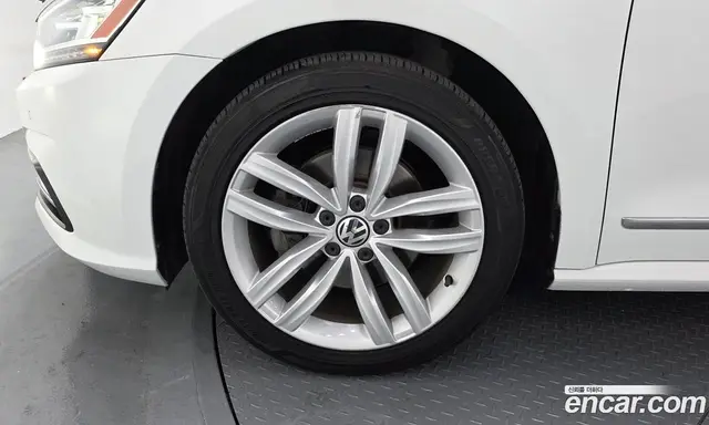 Volkswagen Passat 2018 2.0 автомат (гидро), миниатюра 5 Volkswagen Passat 2018 2.0 автомат (гидро), миниатюра 5