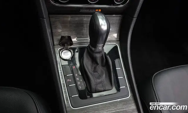 Volkswagen Passat 2018 2.0 автомат (гидро), миниатюра 9 Volkswagen Passat 2018 2.0 автомат (гидро), миниатюра 9