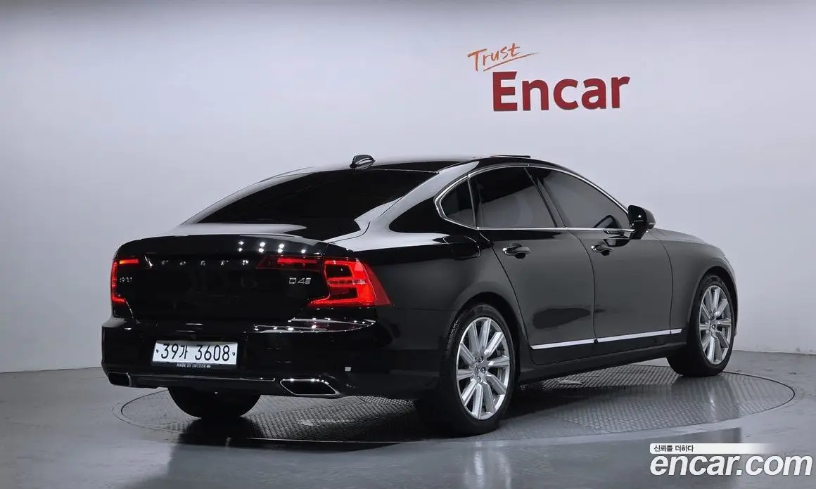 Volvo S90 2018 2.0 автомат (гидро), фото 2 Volvo S90 2018 2.0 автомат (гидро), фото 2