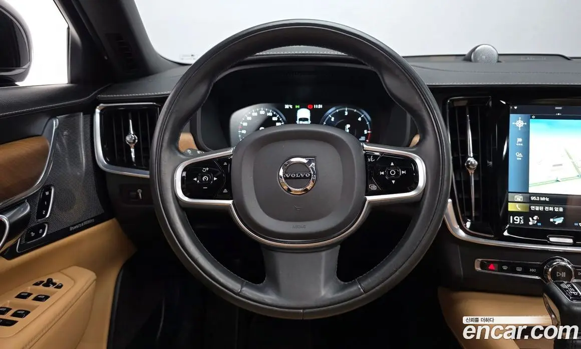Volvo S90 2018 2.0 автомат (гидро), фото 13 Volvo S90 2018 2.0 автомат (гидро), фото 13