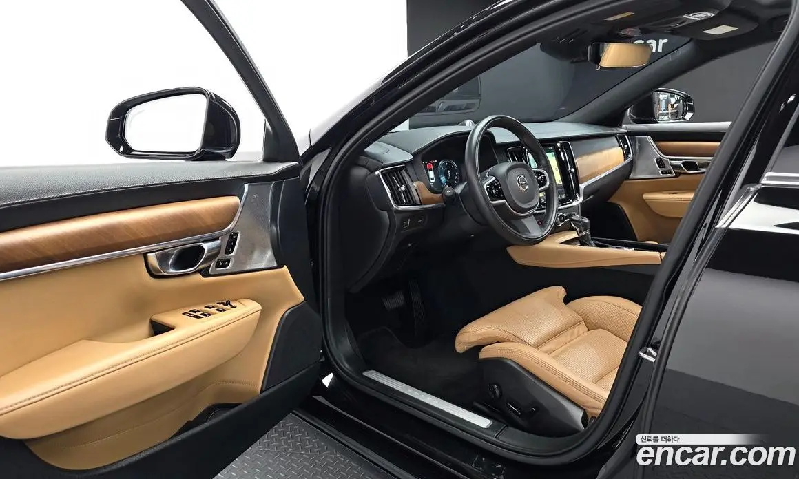 Volvo S90 2018 2.0 автомат (гидро), фото 10 Volvo S90 2018 2.0 автомат (гидро), фото 10