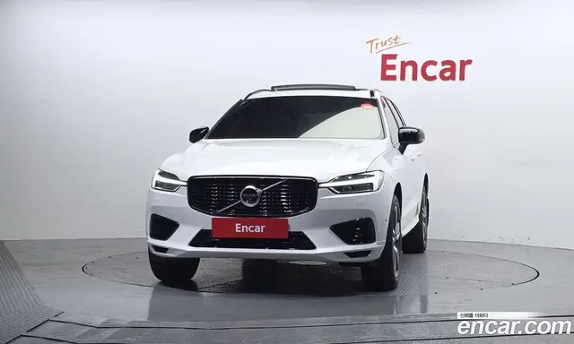 Volvo XC60 2020 2.0 автомат (гидро), миниатюра 3 Volvo XC60 2020 2.0 автомат (гидро), миниатюра 3