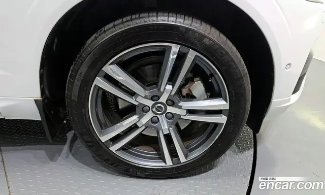 Volvo XC60 2020 2.0 автомат (гидро), миниатюра 5 Volvo XC60 2020 2.0 автомат (гидро), миниатюра 5