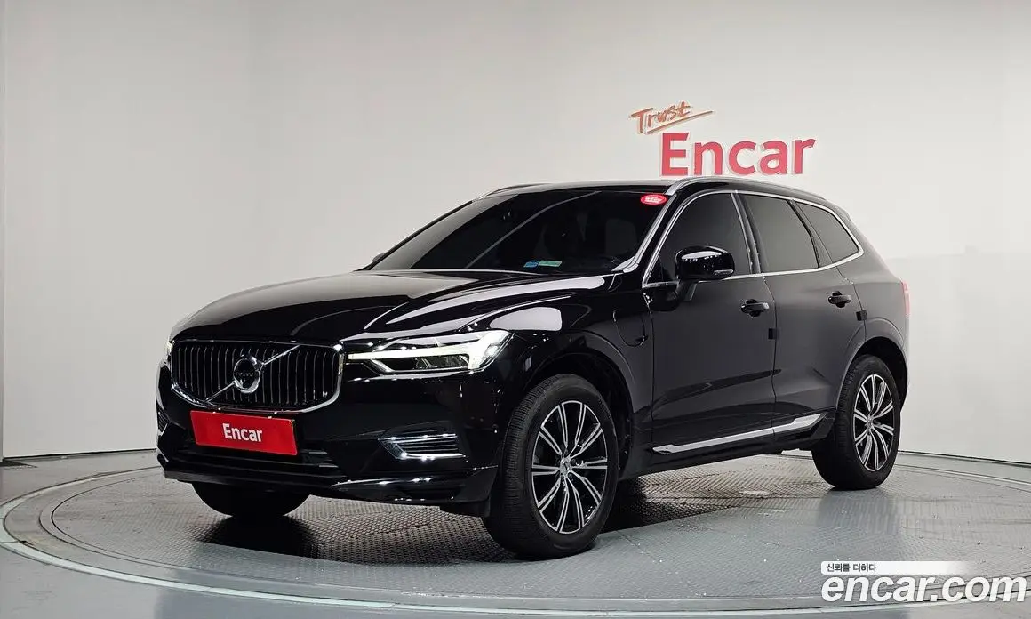 Volvo XC60 2020 2.0 автомат (гидро), фото 1 Volvo XC60 2020 2.0 автомат (гидро), фото 1