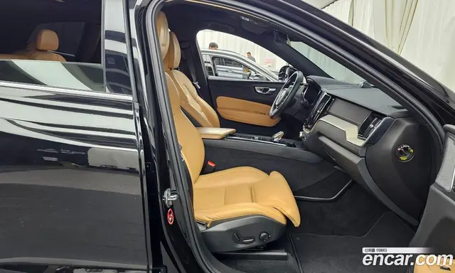 Volvo XC60 2020 2.0 автомат (гидро), миниатюра 11 Volvo XC60 2020 2.0 автомат (гидро), миниатюра 11