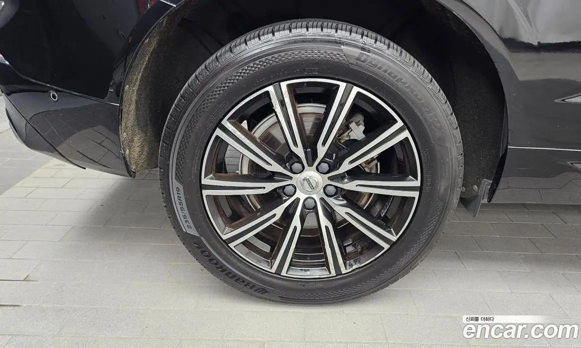 Volvo XC60 2020 2.0 автомат (гидро), фото 5 Volvo XC60 2020 2.0 автомат (гидро), фото 5
