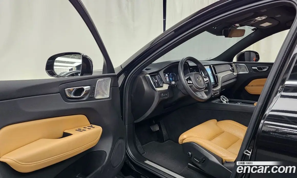 Volvo XC60 2020 2.0 автомат (гидро), фото 10 Volvo XC60 2020 2.0 автомат (гидро), фото 10