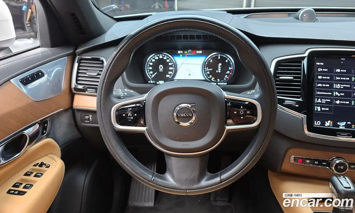 Volvo XC90 2018 2.0 автомат (гидро), фото 13 Volvo XC90 2018 2.0 автомат (гидро), фото 13