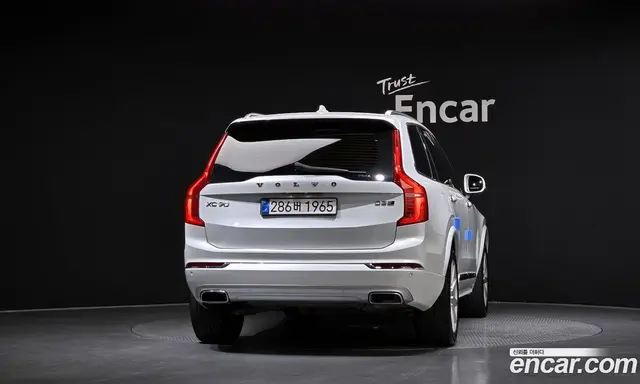 Volvo XC90 2018 2.0 автомат (гидро), миниатюра 4 Volvo XC90 2018 2.0 автомат (гидро), миниатюра 4