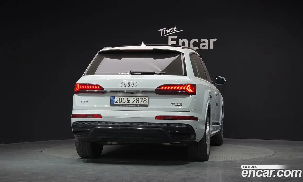 Audi Q7 2023 3.0 автомат (гидро), фото 4 Audi Q7 2023 3.0 автомат (гидро), фото 4