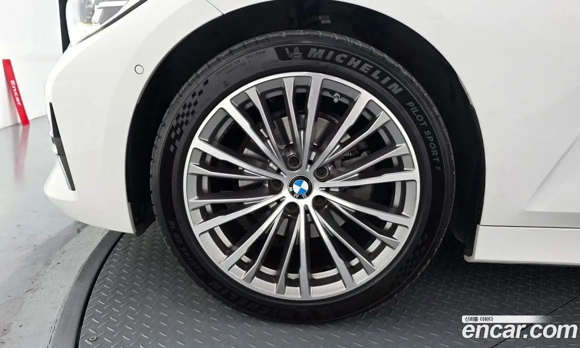 BMW 3 серия 2021 2.0 автомат (гидро), фото 5 BMW 3 серия 2021 2.0 автомат (гидро), фото 5