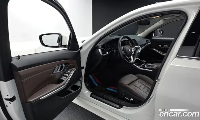 BMW 3 серия 2021 2.0 автомат (гидро), миниатюра 10 BMW 3 серия 2021 2.0 автомат (гидро), миниатюра 10