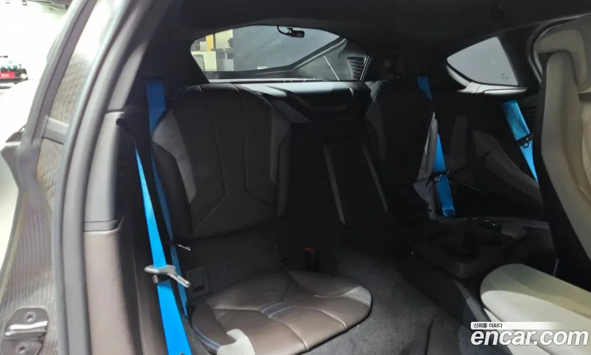 BMW i8 2016 1.5 автомат (гидро), фото 11 BMW i8 2016 1.5 автомат (гидро), фото 11