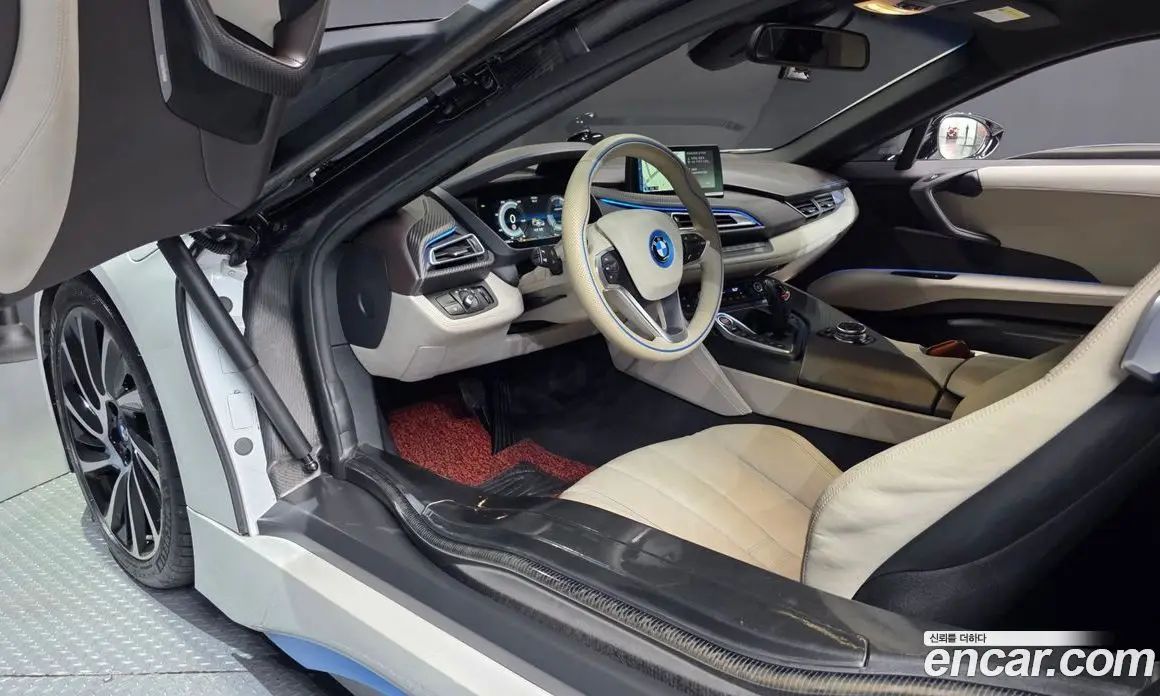 BMW i8 2016 1.5 автомат (гидро), фото 10 BMW i8 2016 1.5 автомат (гидро), фото 10