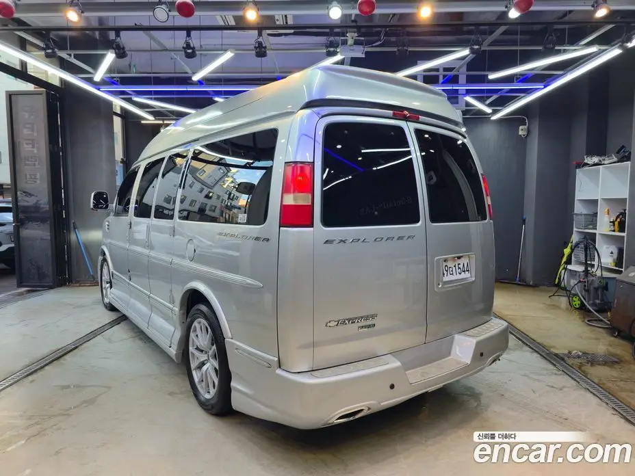 Chevrolet Express Van 2011 5.3 автомат (гидро), фото 6 Chevrolet Express Van 2011 5.3 автомат (гидро), фото 6