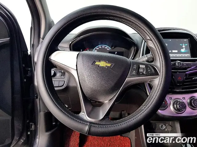 Chevrolet Spark 2015 1.0 автомат (гидро), миниатюра 12