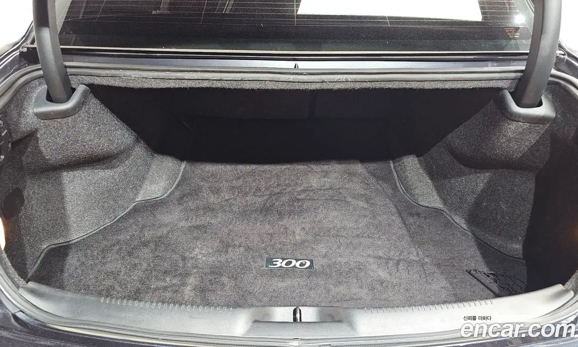 Chrysler 300C 2016 3.6 автомат (гидро), фото 17
