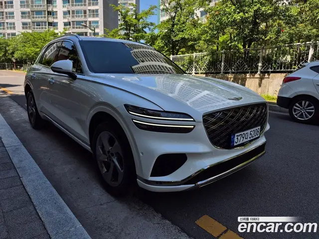 Genesis GV70, 2025, 6 300 км