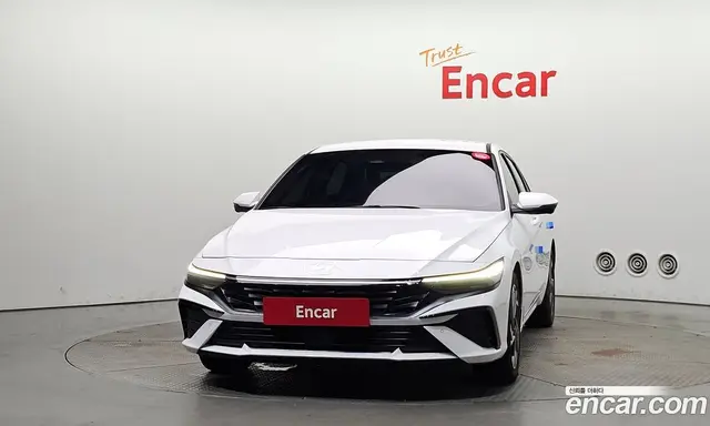 Hyundai Avante 2023 1.6 автомат (гидро), миниатюра 3 Hyundai Avante 2023 1.6 автомат (гидро), миниатюра 3