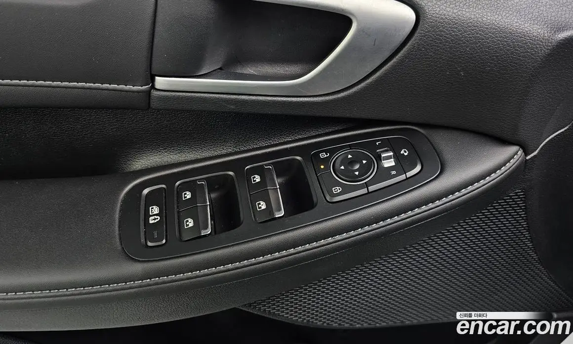 Hyundai Sonata 2024 2.0 автомат (гидро), фото 17