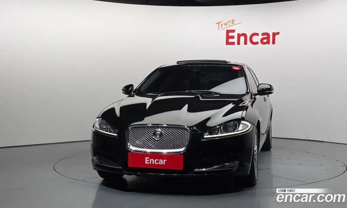 Jaguar XF 2012 2.2 автомат (гидро), фото 3