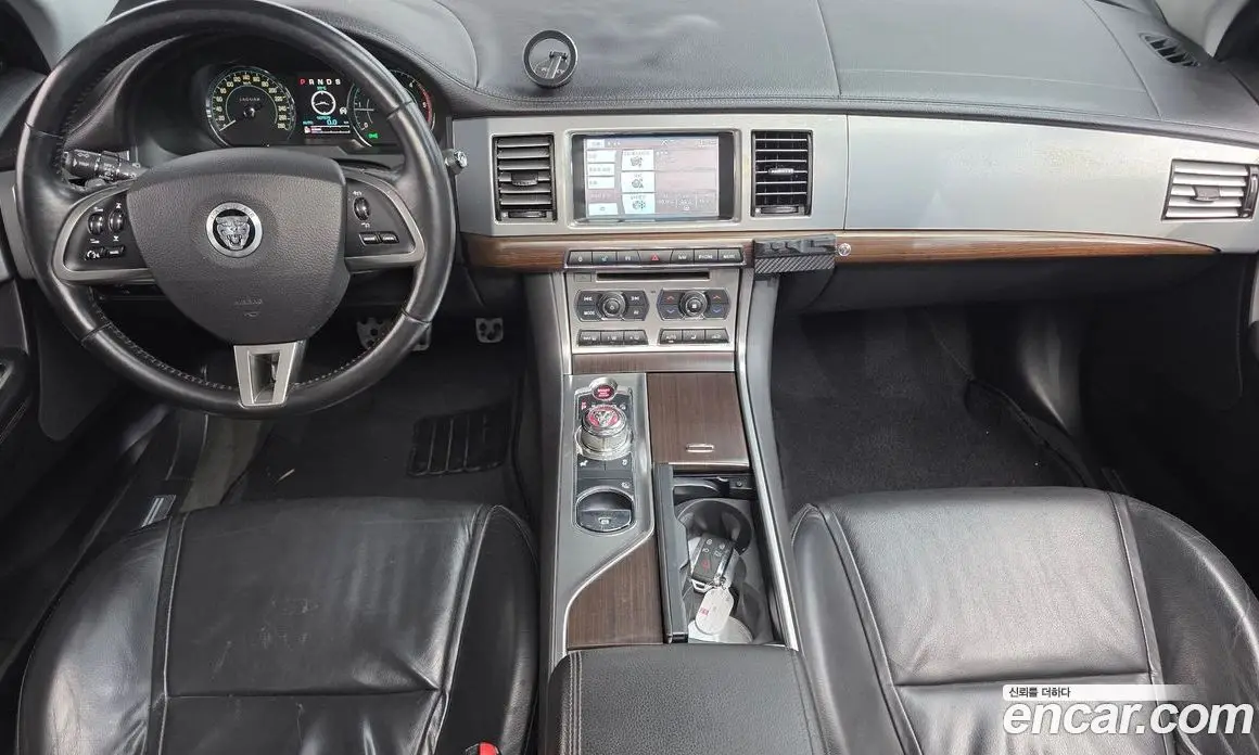 Jaguar XF 2012 2.2 автомат (гидро), фото 7