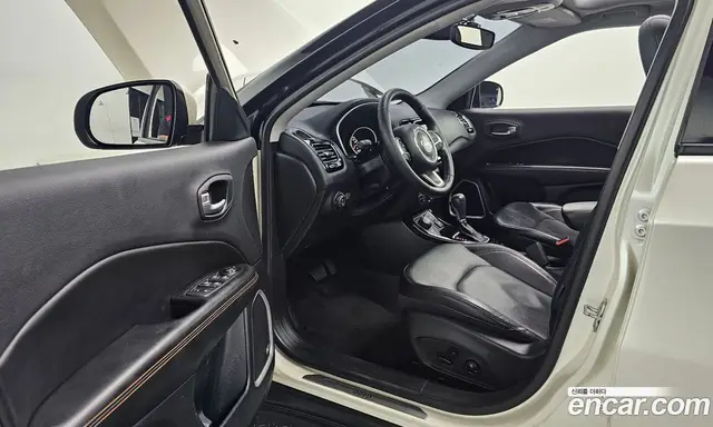 Jeep Compass 2018 2.4 автомат (гидро), миниатюра 11 Jeep Compass 2018 2.4 автомат (гидро), миниатюра 11