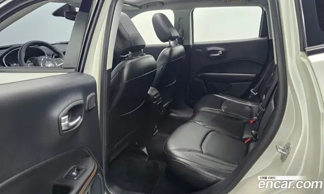 Jeep Compass 2018 2.4 автомат (гидро), миниатюра 12