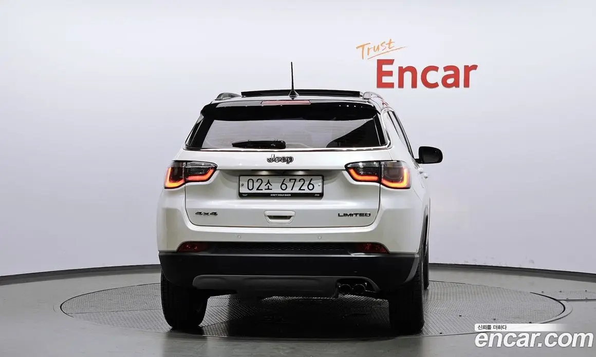 Jeep Compass 2018 2.4 автомат (гидро), фото 4 Jeep Compass 2018 2.4 автомат (гидро), фото 4