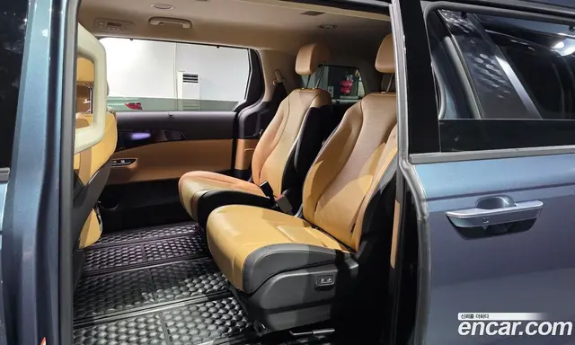 Kia Carnival 2023 2.2 автомат (гидро), миниатюра 12