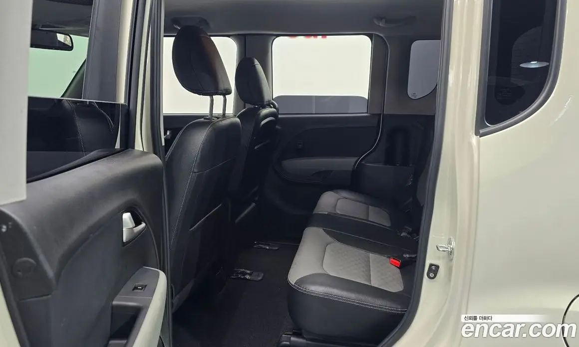 Kia Ray 2022 1.0 автомат (гидро), фото 12 Kia Ray 2022 1.0 автомат (гидро), фото 12