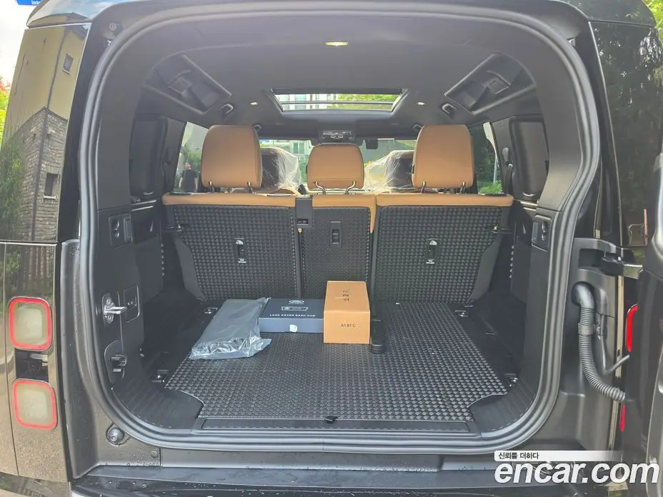 Land Rover Defender 2026 3.0 автомат (гидро), фото 14 Land Rover Defender 2026 3.0 автомат (гидро), фото 14