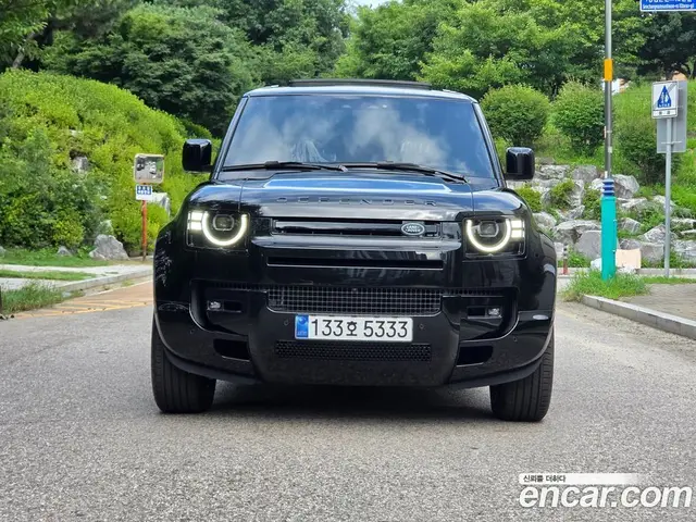 Land Rover Defender 2026 3.0 автомат (гидро), миниатюра 3 Land Rover Defender 2026 3.0 автомат (гидро), миниатюра 3